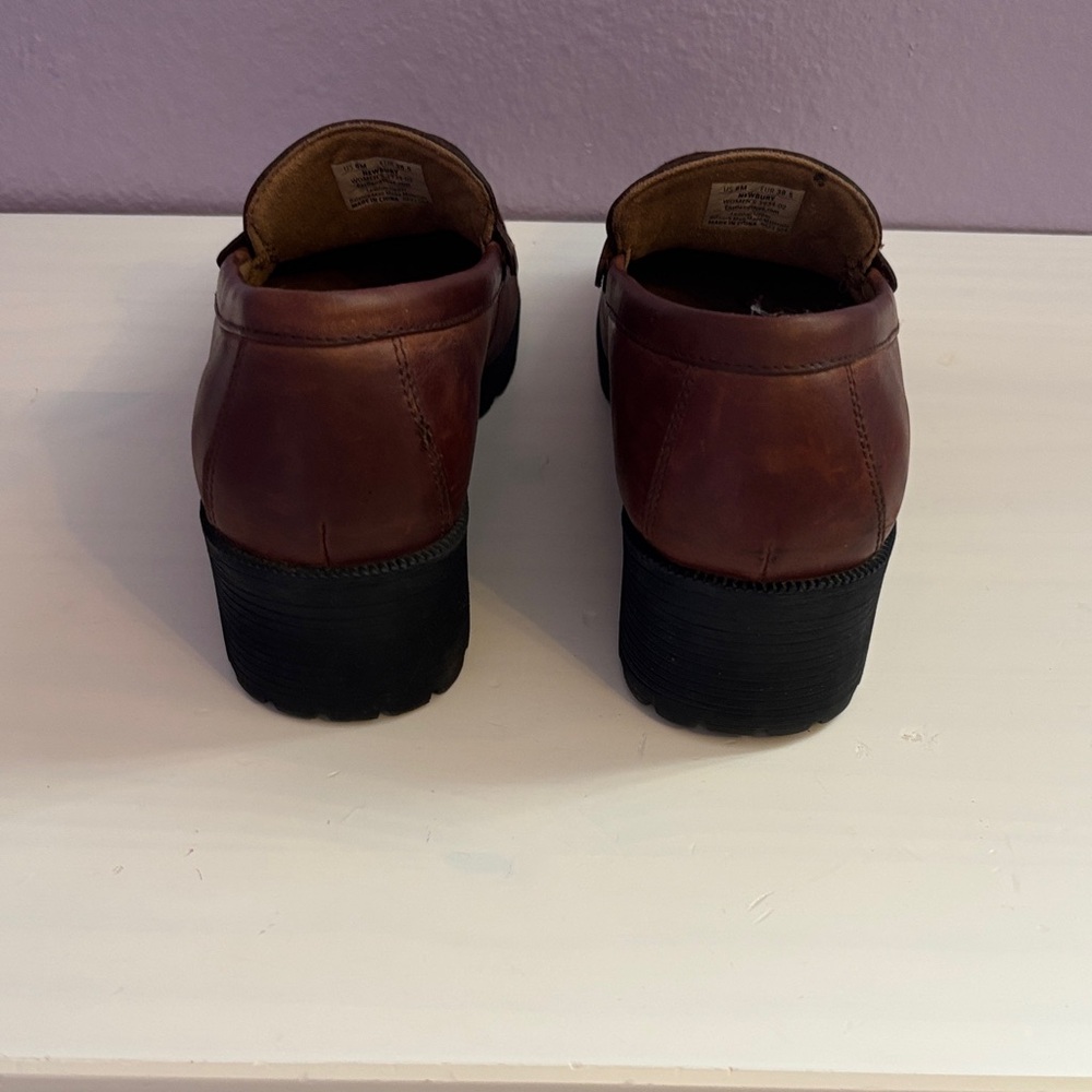 Eastland Woman’s Dark Brown Leather Loafers With Small Heel - Picture 3 of 8